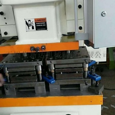 风管角码生产线，共板法兰角码模具，不锈钢角码模具