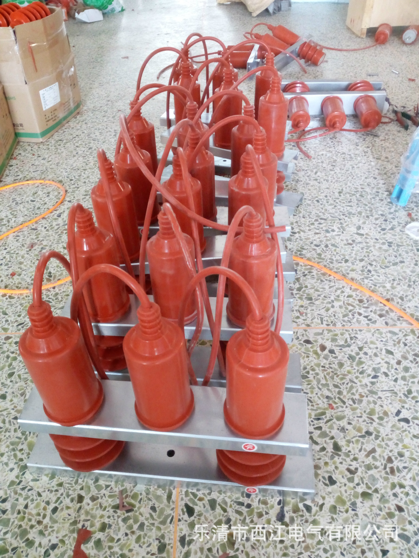 厂家供应TBP-B-12.7F/131 10KV户外过电压保护器  避雷器示例图2