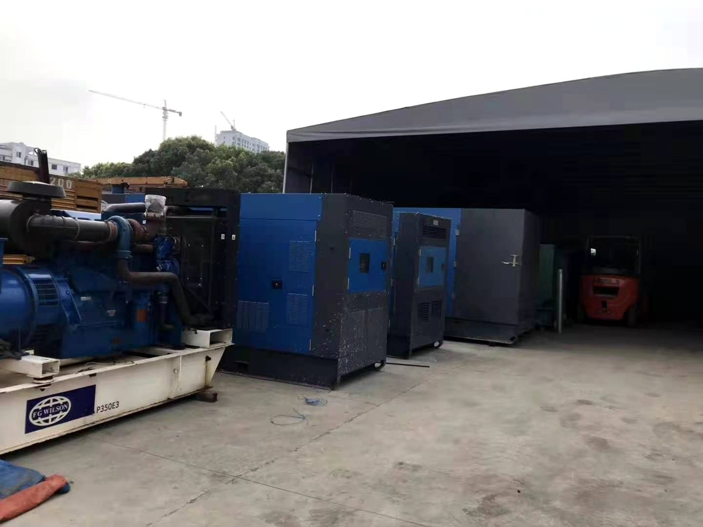 珠海静音发电机租赁50KW到1000KW，进口发电机租赁公司电话