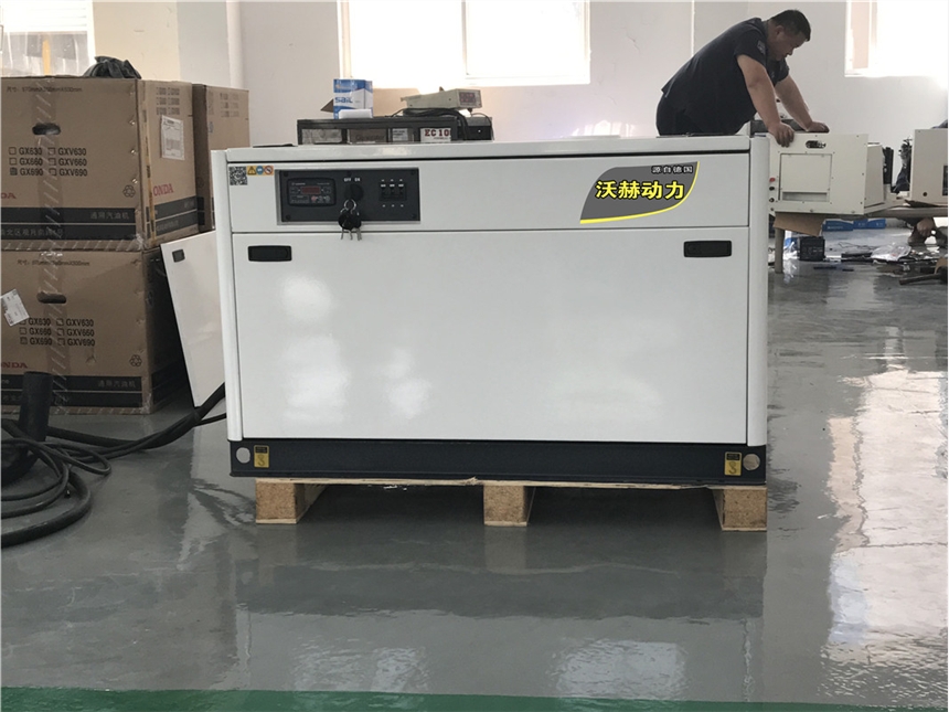 15千瓦三相汽油发电机-15千瓦静音发电机30kw一个小时耗油量多少