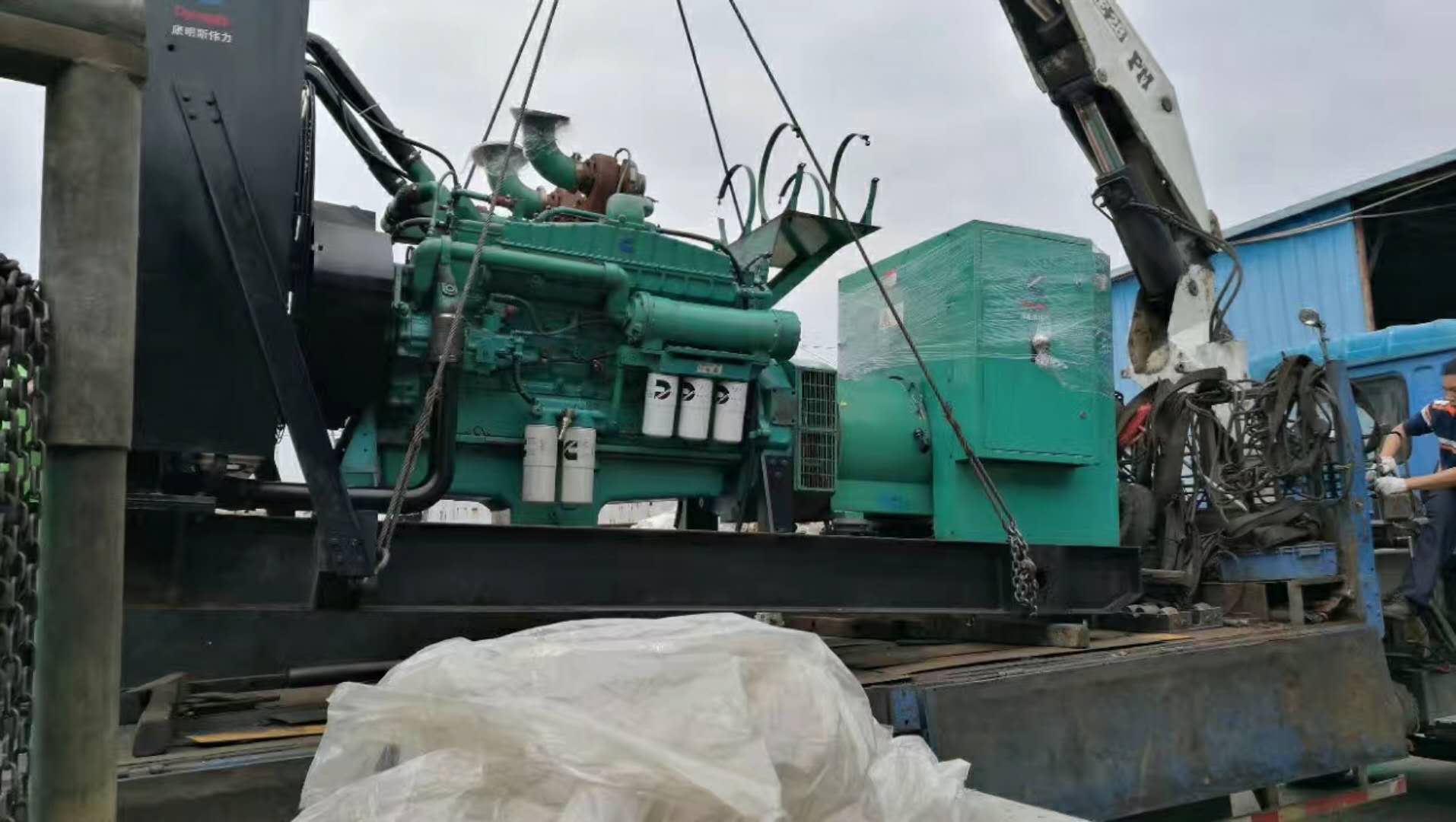 百色300KW/千瓦发电机出租联系人
