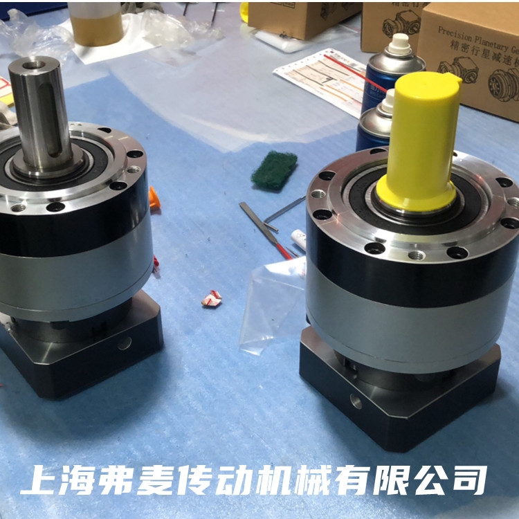 RF57-Y1.5KW-30.18M4-200减速机SAT57-Y0.25KW-6P-NA4.4M1D35