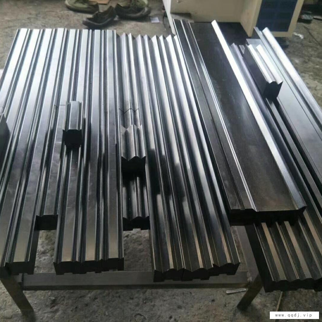 艾特利折弯机模具，数控折弯机模具，无痕折弯机模具，组合模具，弯曲模图1