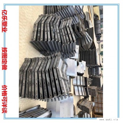 现浇防撞墙模具  防撞墙模具  高速防撞墙钢模具  防撞墙钢模具