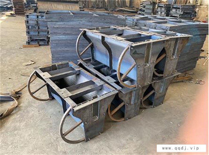 隔离墩钢模具哪里造-荆门隔离墩钢模具-锐铭模具制造有限公司图1