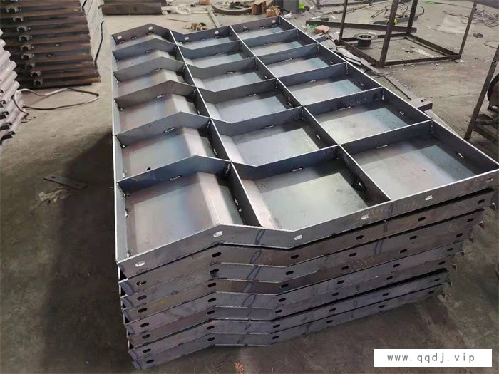 桥梁ab墙模板钢模具-长治ab墙模板-锐铭模具制造有限公司图1