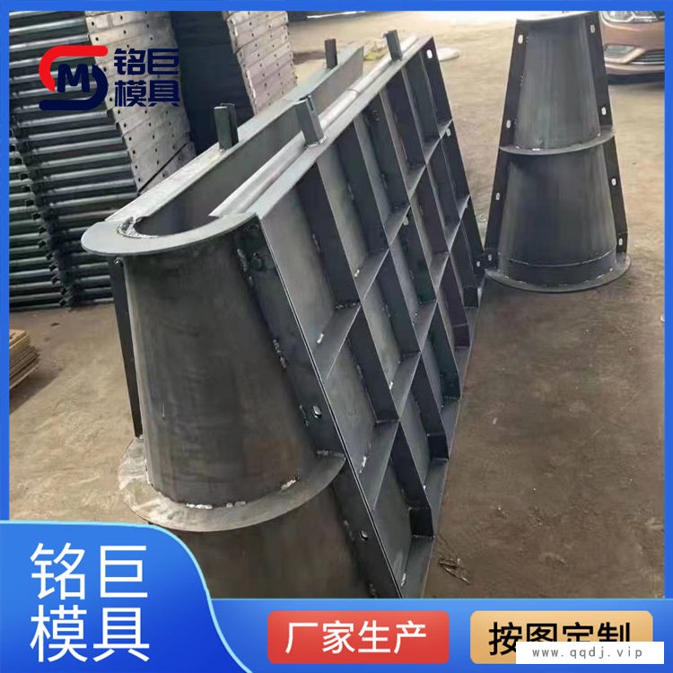 水泥防撞护栏钢模板-临沂防撞护栏-铭巨模具厂(查看)图1