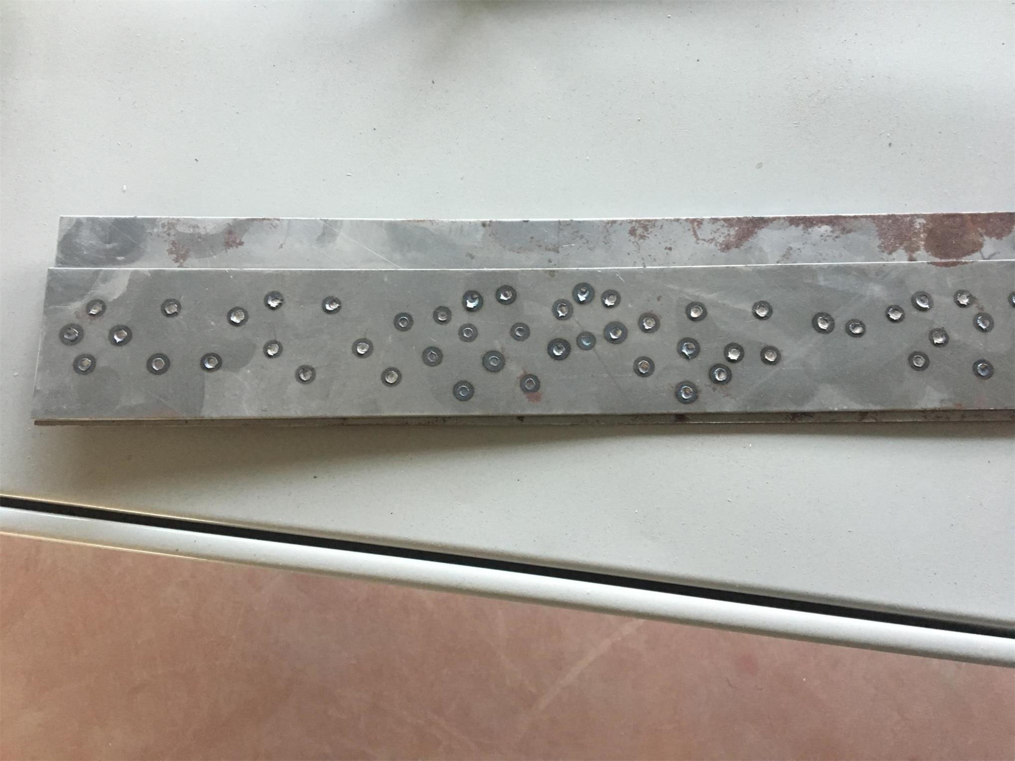 sample1.jpg