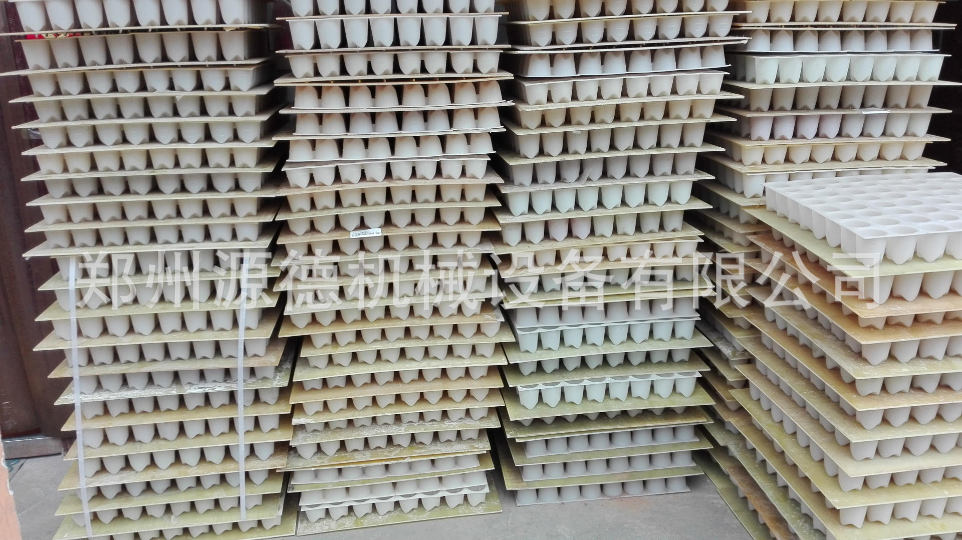 厂家低价出售优质楼梯转角圆垫块模具 垫块塑料模具 马凳塑料模具示例图15